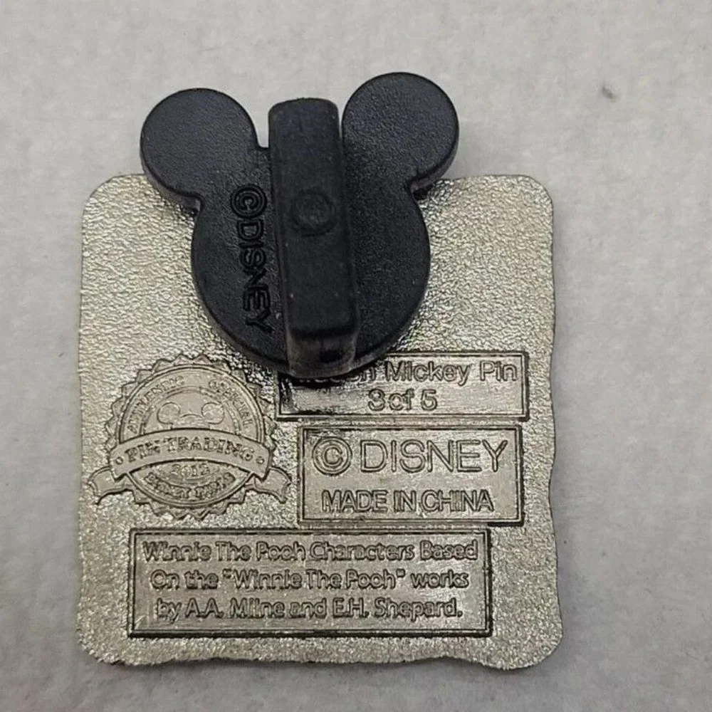 Disney Hidden Mickey Trading Pin Tigger Winnie The Pooh 3 of 5 Authentic